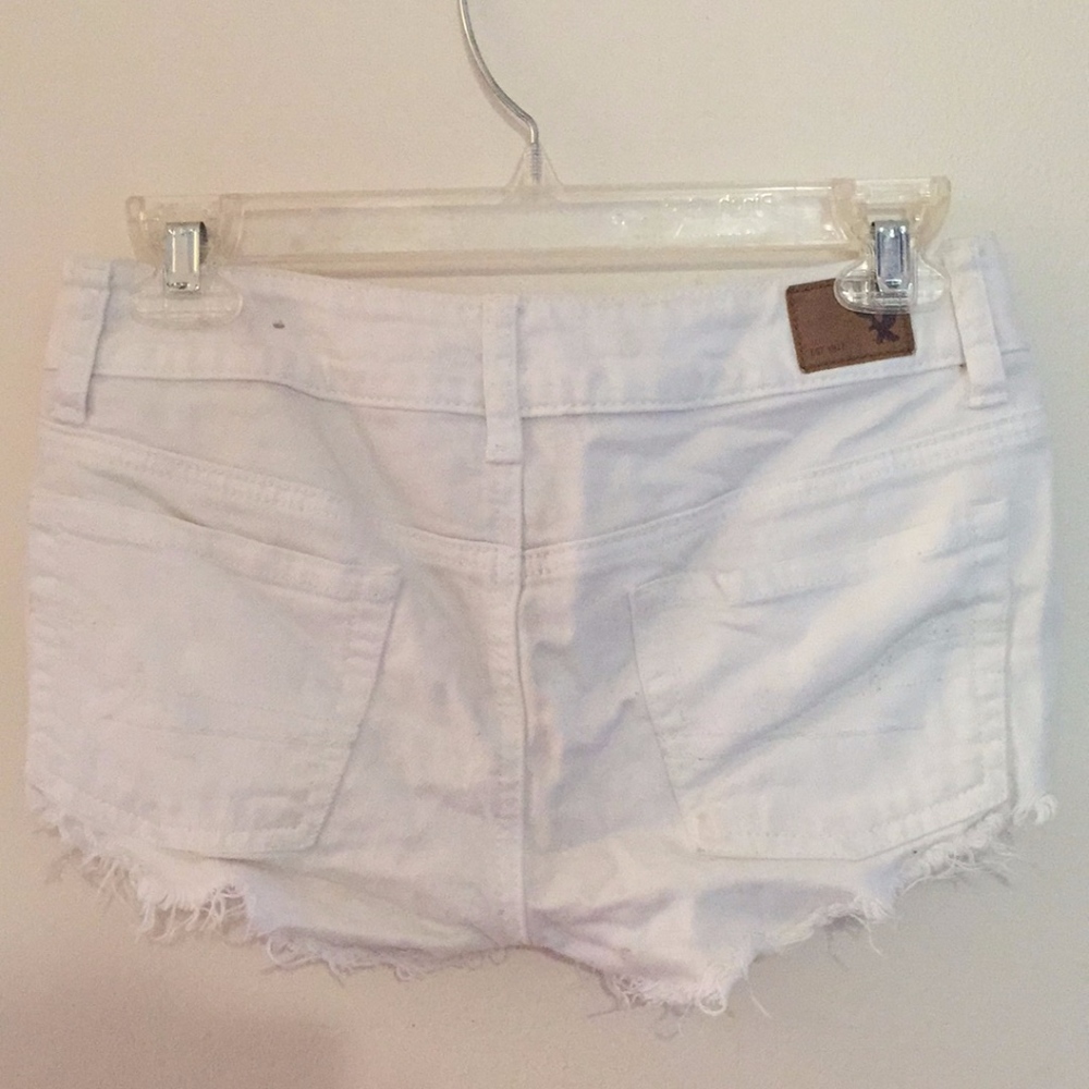 White American Eagle jean shorts
